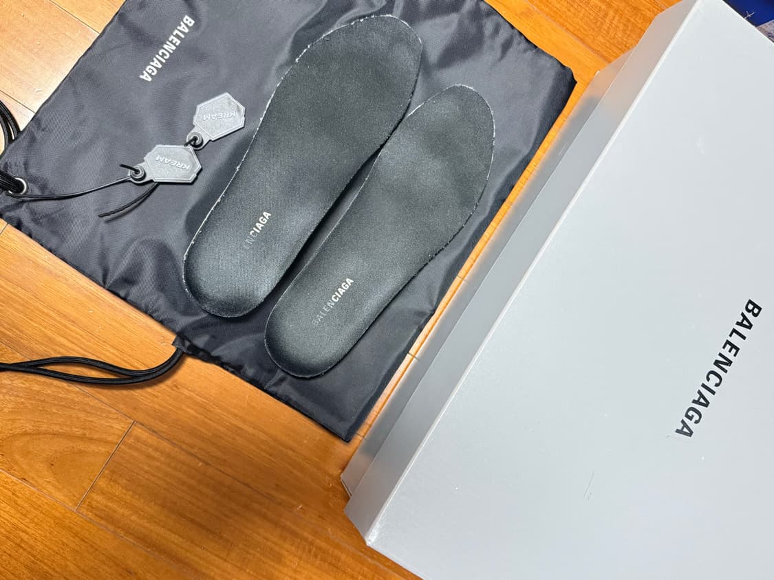 발렌시아가 뉴러너 39 그레이 버건디 상품이미지8