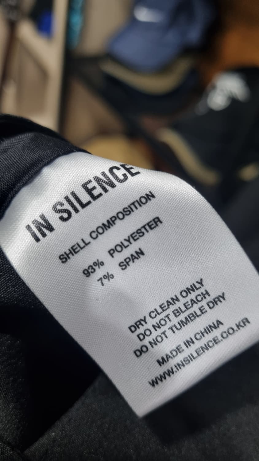 인사일런스) INSILENCE 블랙 스판제질 자켓 105~110 상품이미지3
