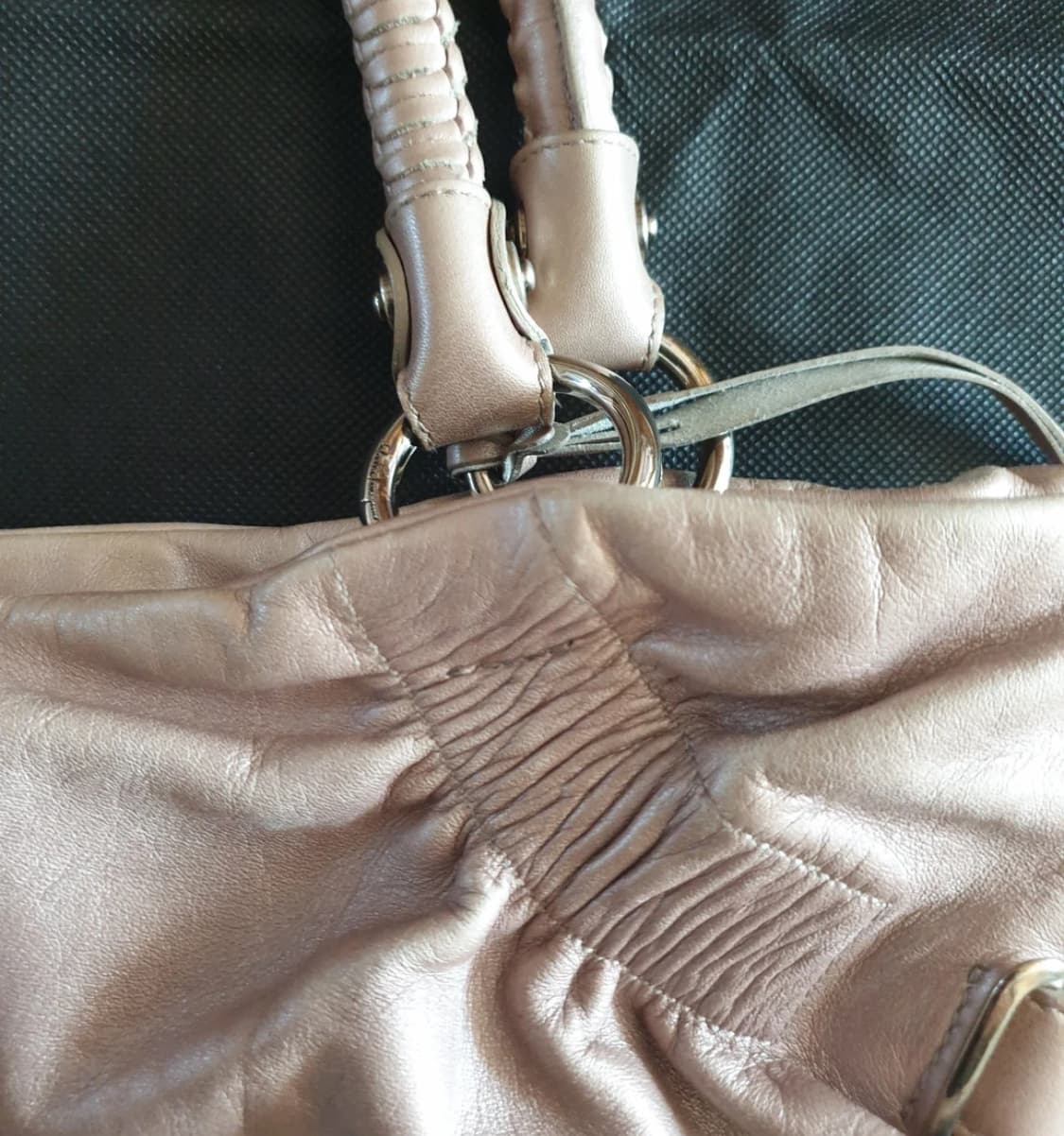 Ferragamo 페라가모 페레가모 간치니 숄더백 베이비핑크 크림 상품이미지4