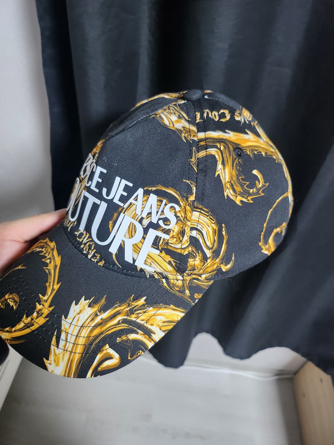 베르사체 진 꾸뛰르 모자 상품이미지2