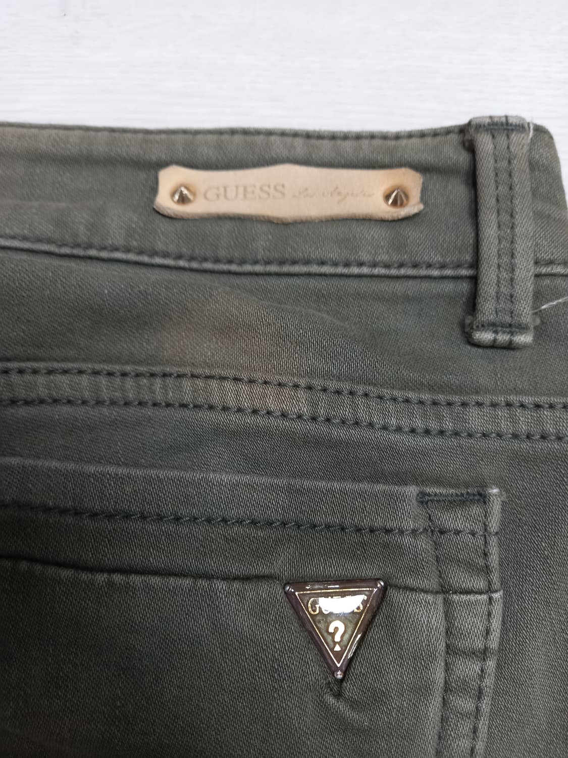 25 GUESS Berverly Ankle 스판스키니 카키 25-304 상품이미지5