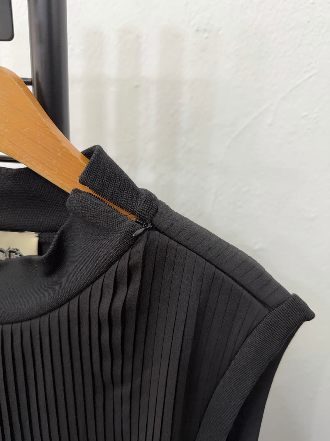 정품) 럭키슈에뜨 플리츠 레이어드 민소매 블라우스 티셔츠 36 상품이미지3