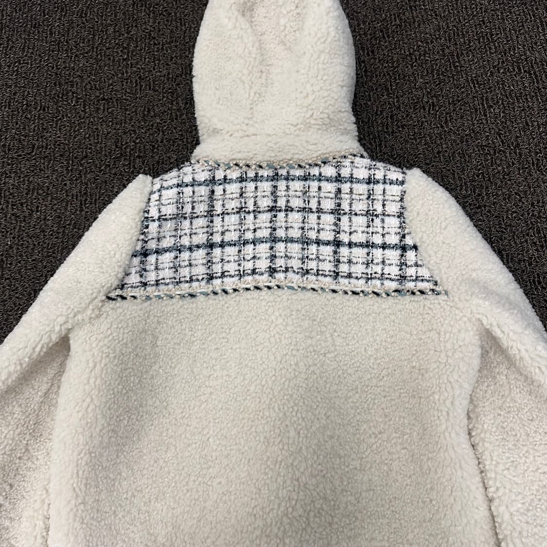 O2nd 오즈세컨 한섬 여성 트위드 여우털 자켓 상품이미지7