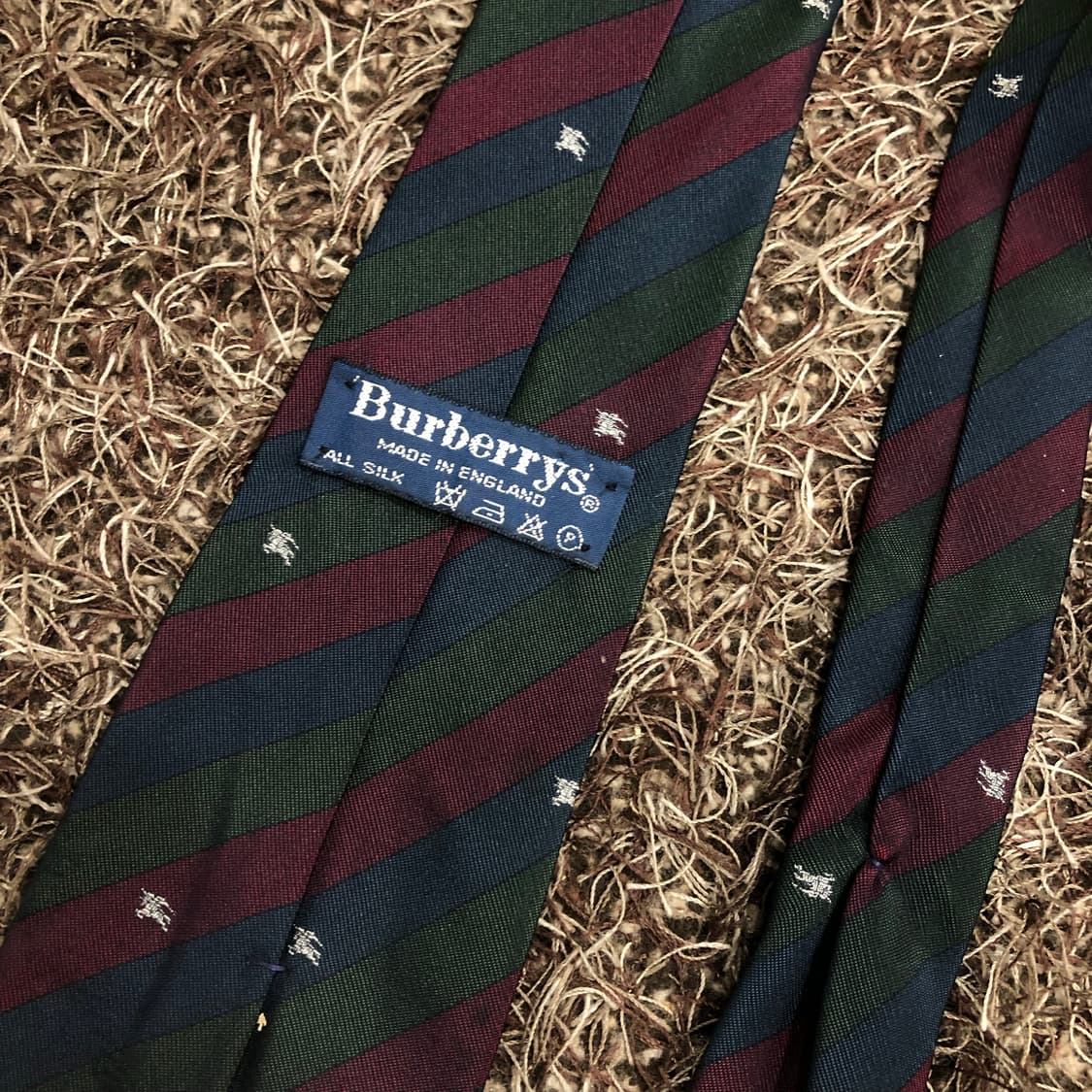 버버리 로고 실크 넥타이 상품이미지3