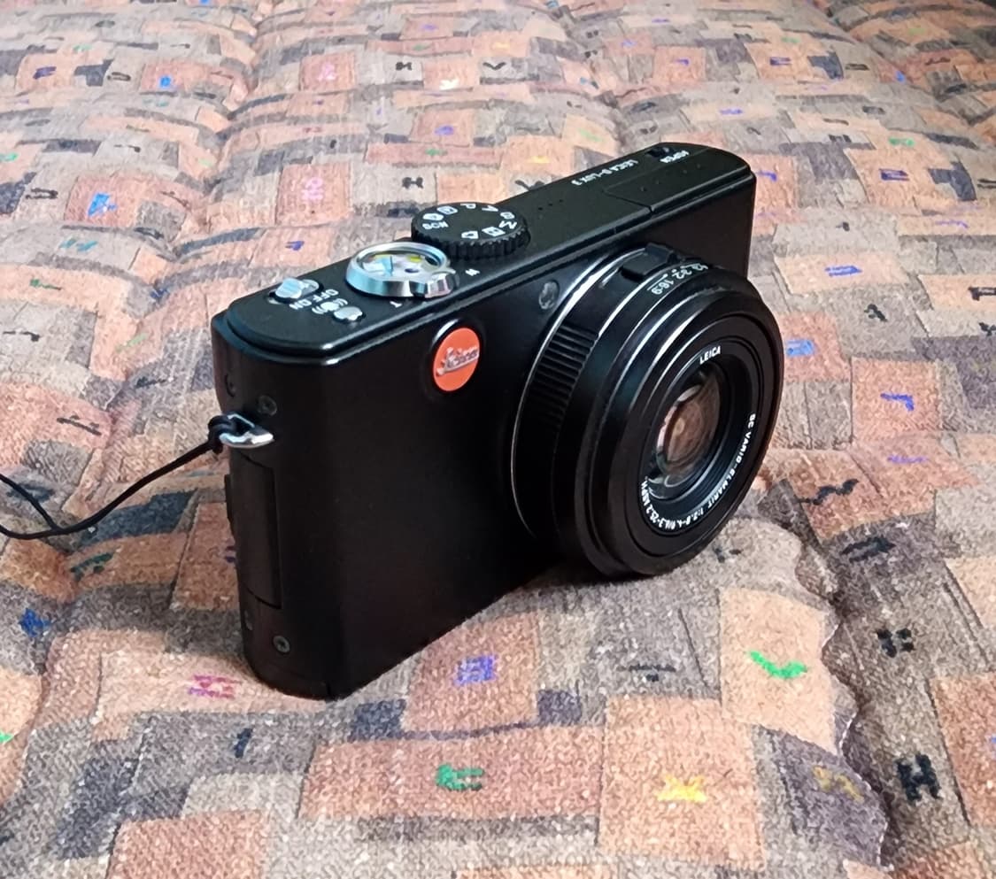 라이카 Leica D-LUX3 디지털 카메라 판매합니다. 상품이미지2