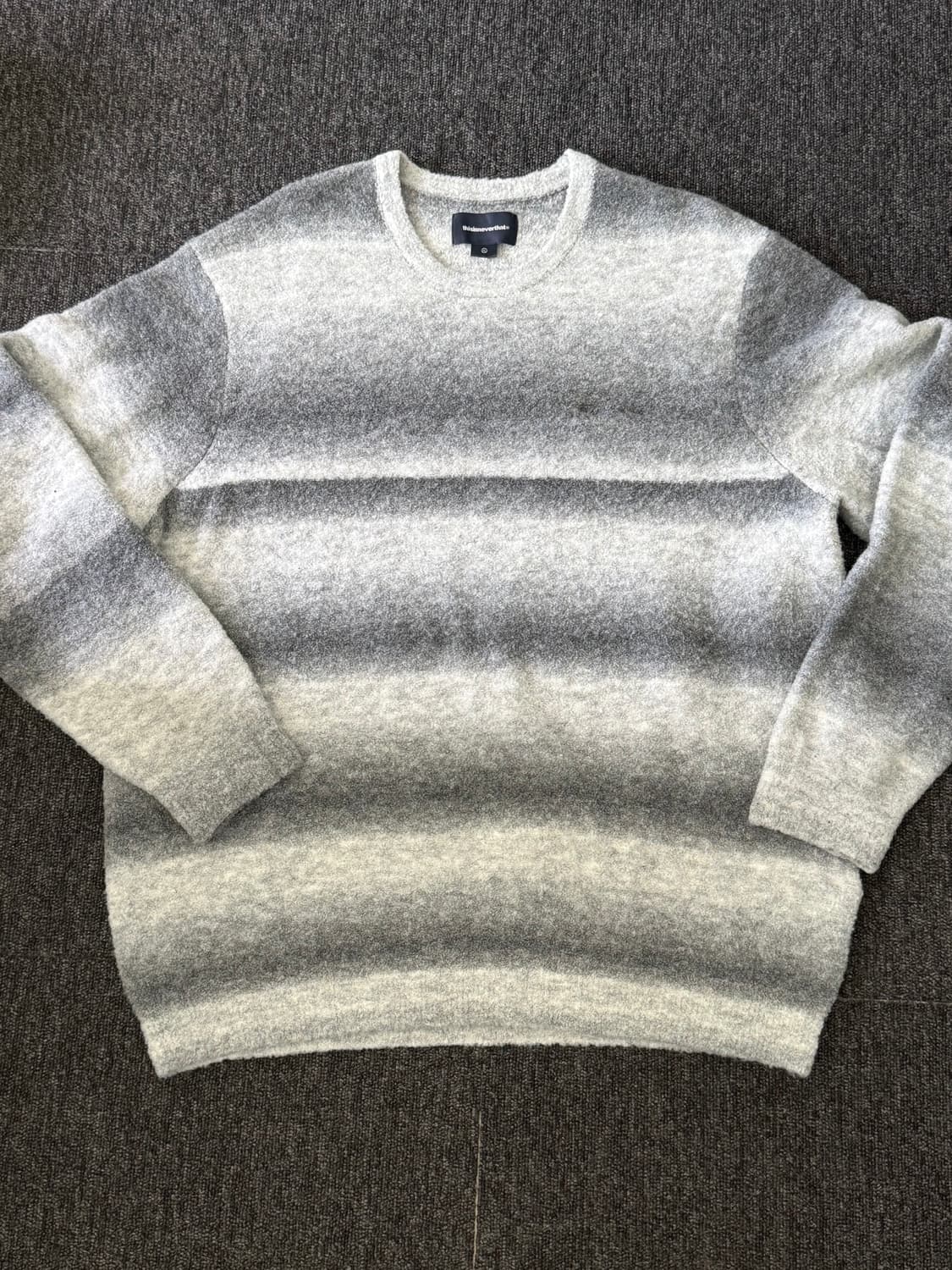 [XL] 디스이즈네버댓 니트 그레이 상품이미지1