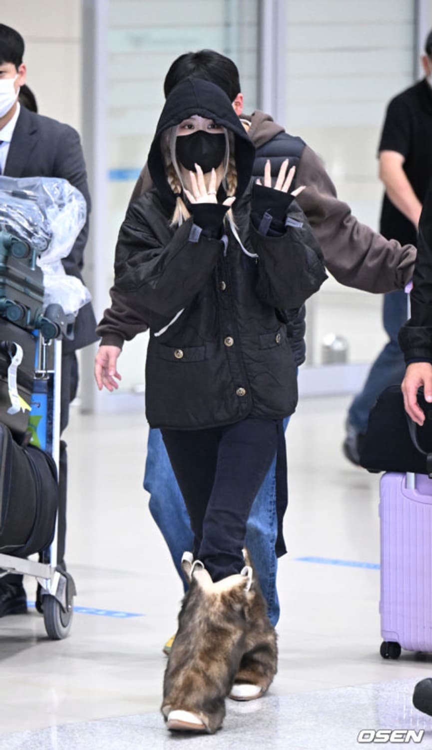 R13 고딕 라이너 자켓 깔깔이 로제 착용 상품이미지2