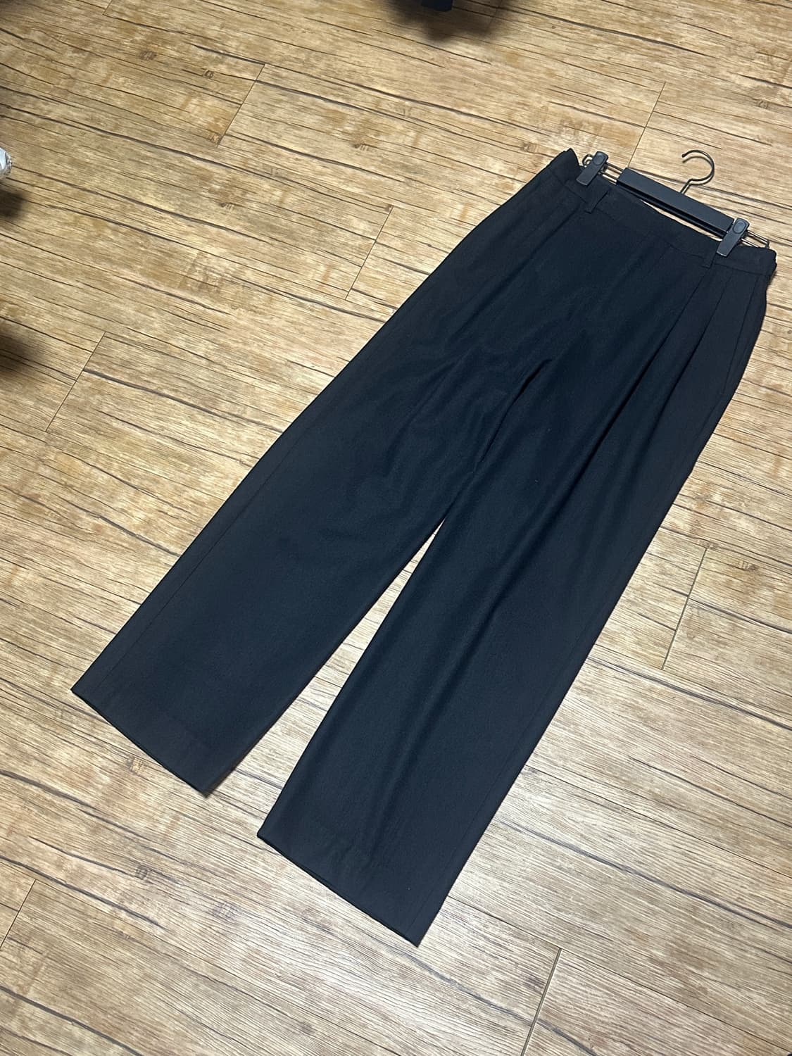 유니온블루 FLANNEL TWO PLEATS WIDE PANTS 블랙 상품이미지3