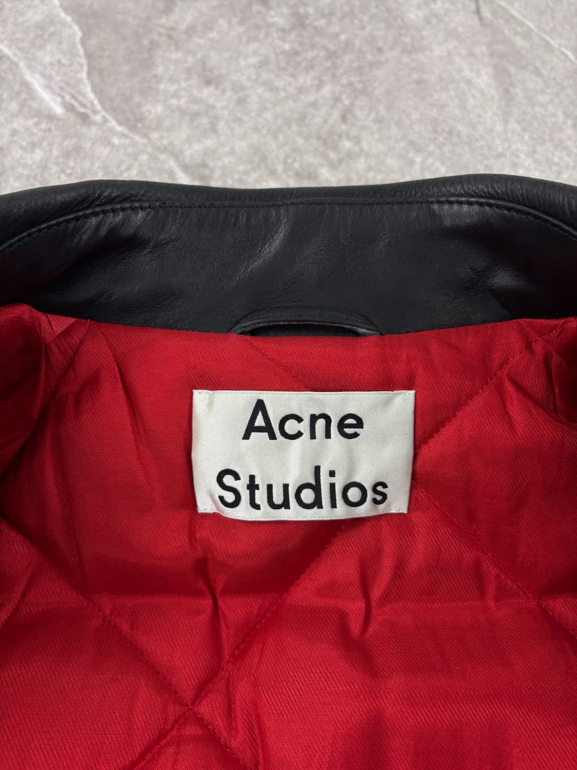 Acne Studios Cow Leather Jacket    상품이미지3