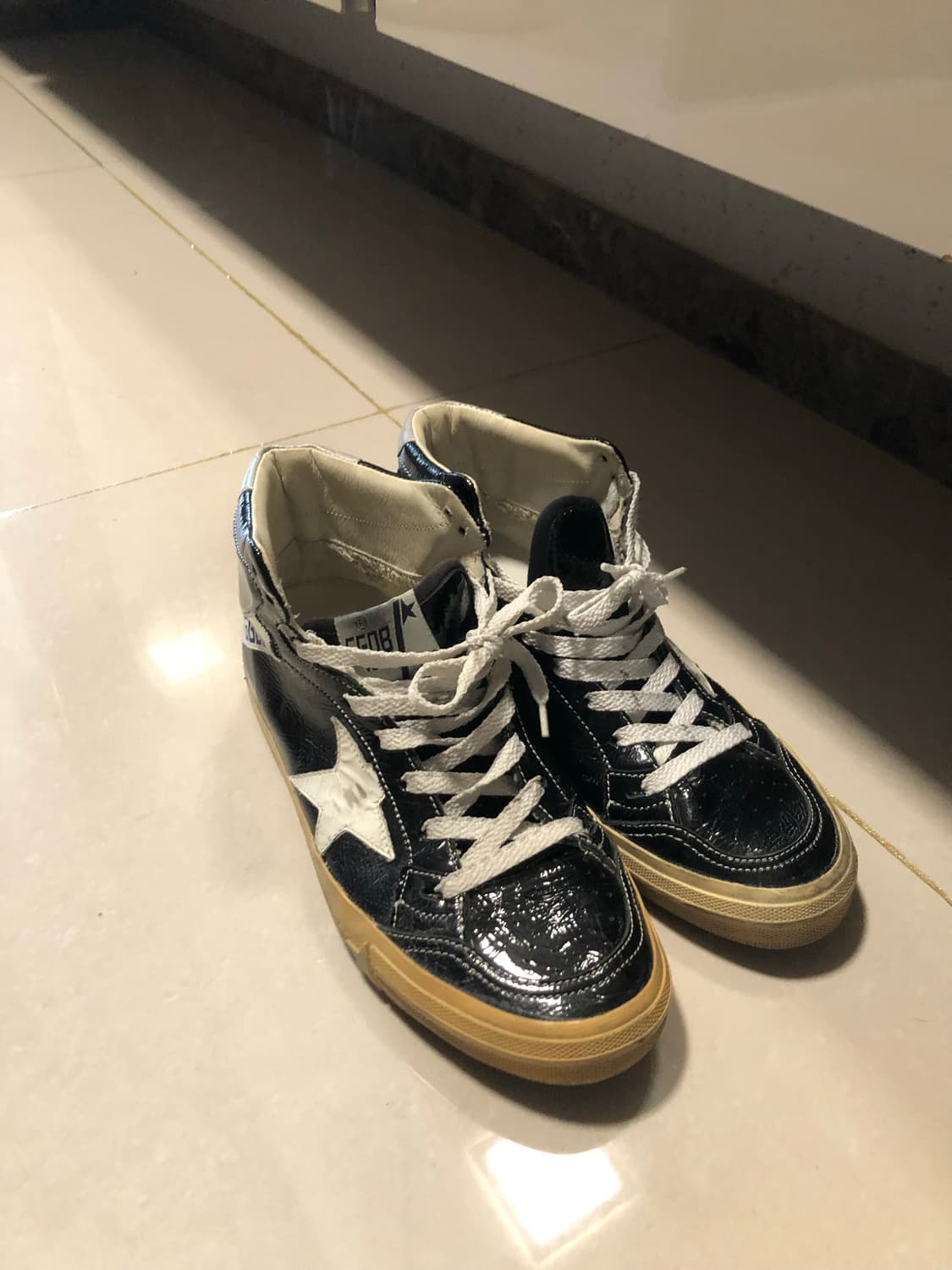 골든구스 슈퍼스타 스니커즈 38사이즈 240 (실착2번) 상품이미지10