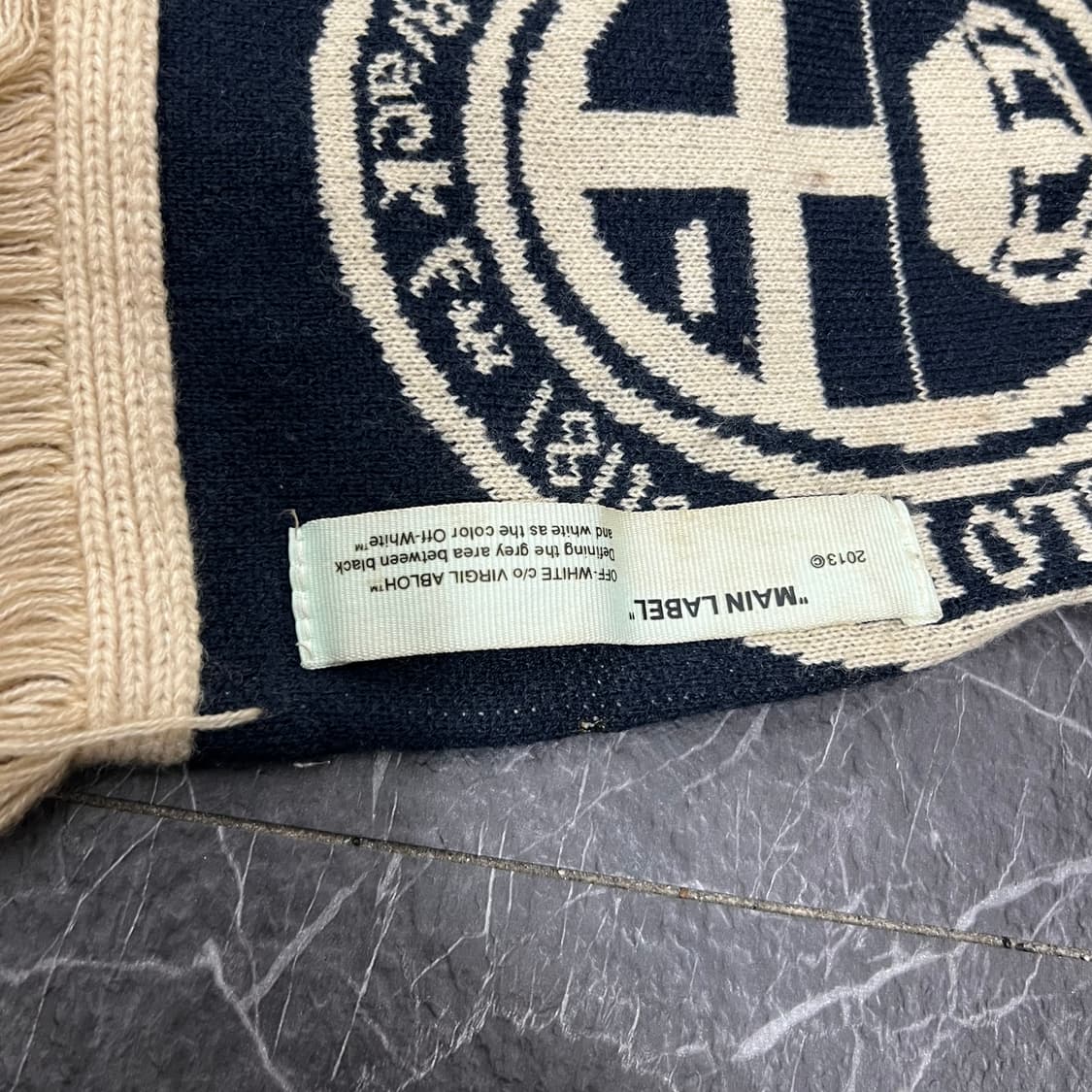 오프화이트 처치 스카프 상품이미지6