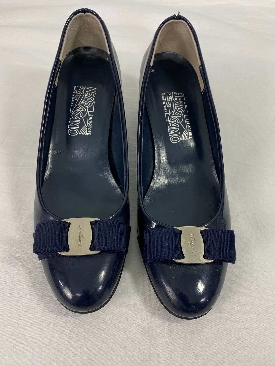 페라가모 바라 펌프스 힐 37 1/2 상품이미지5