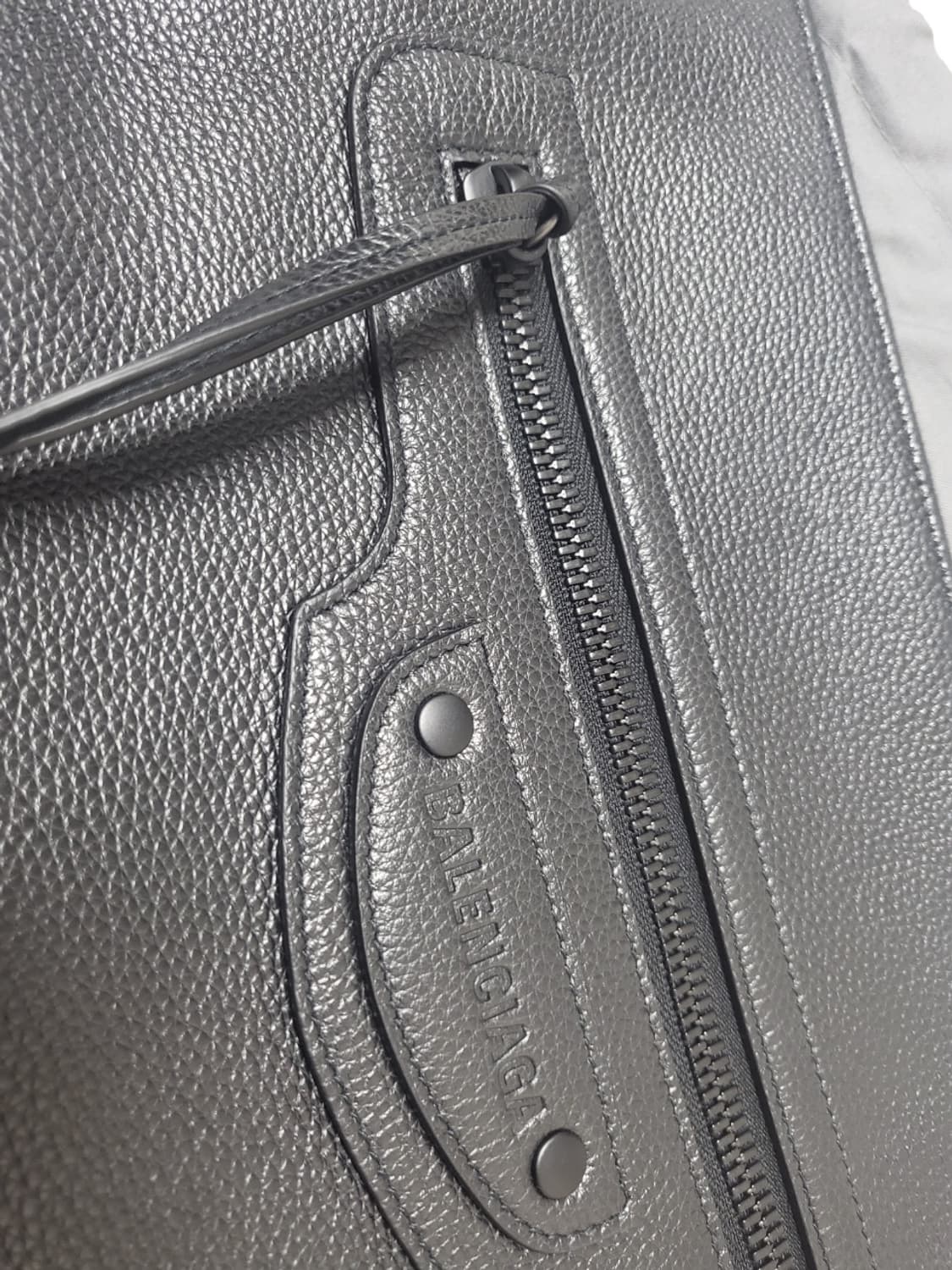 발렌시아가 모터시티 클러치 라지 블랙 640114 15Y07 상품이미지5