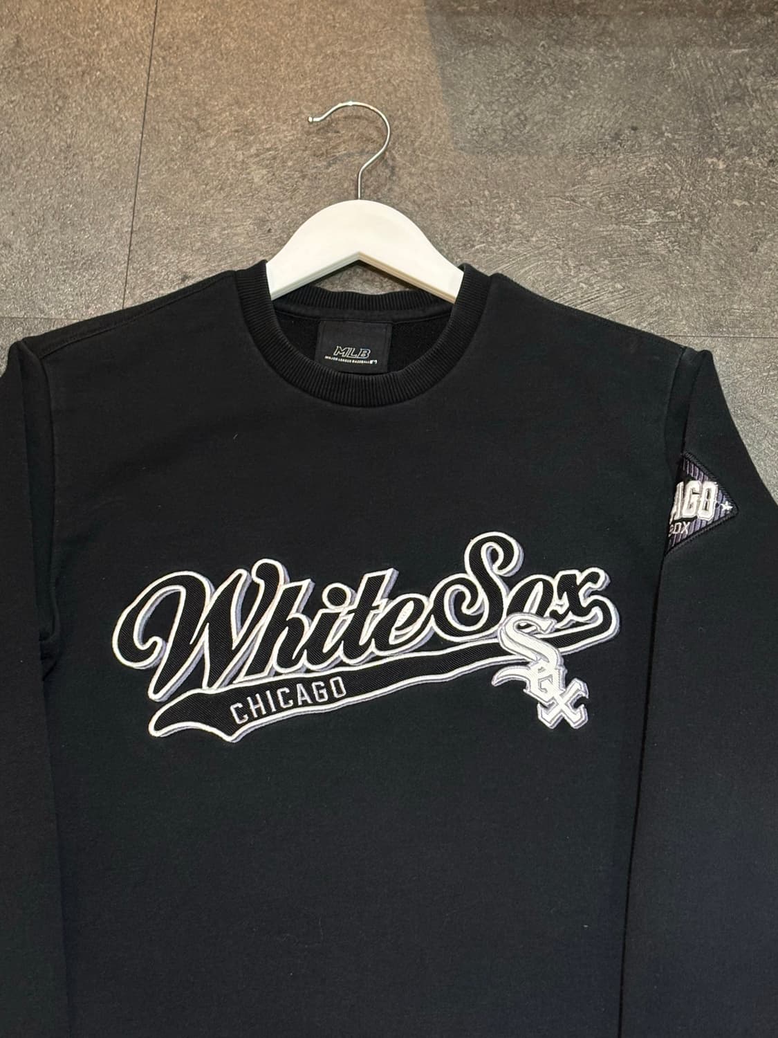 MLB 블랙 빅로고 맨투맨 95 상품이미지4