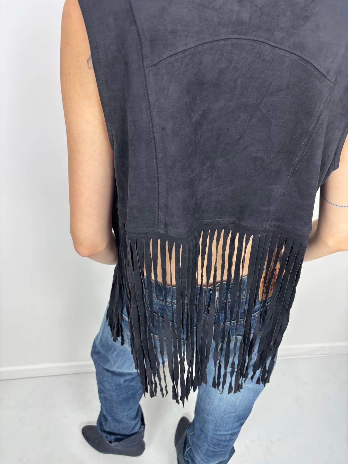 FRINGE SUEDE VEST 상품이미지1