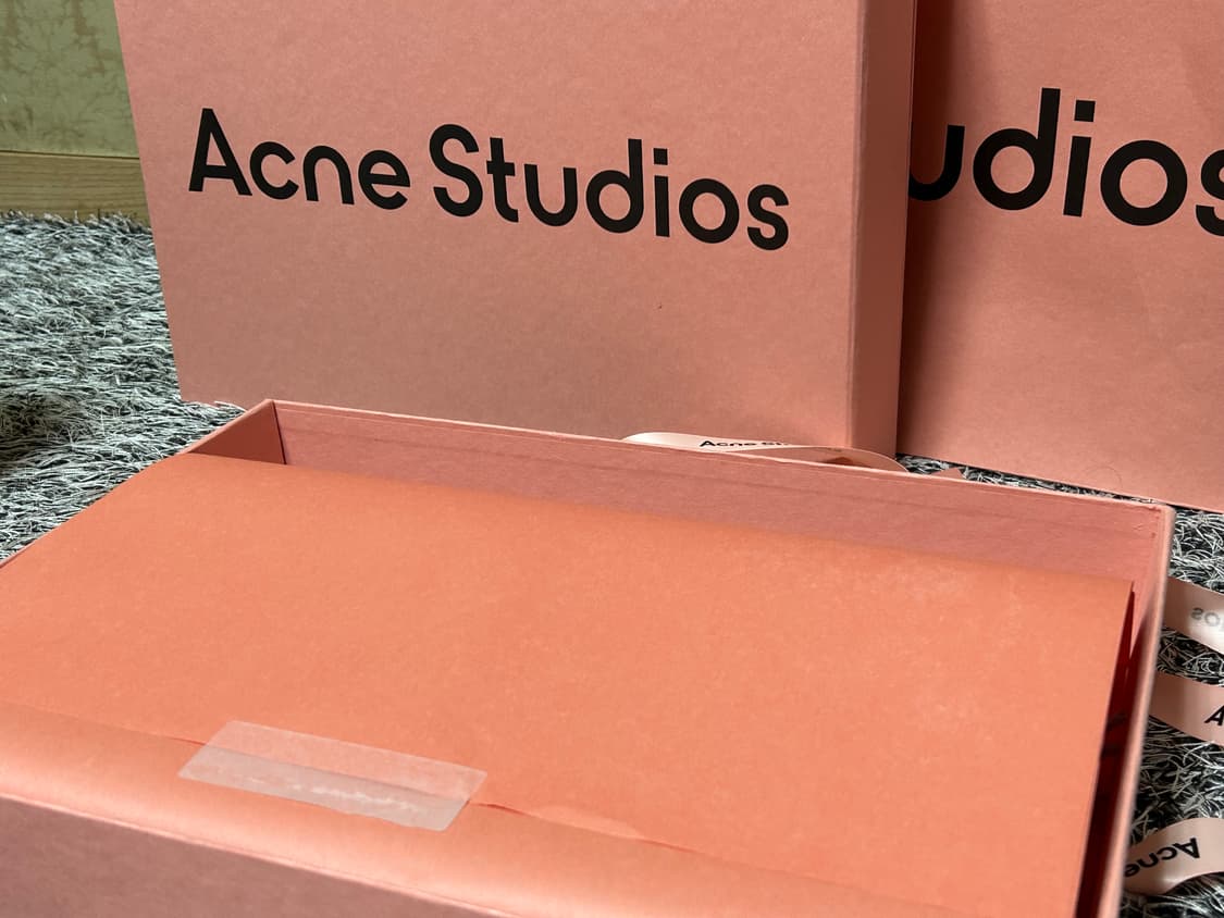 아크네스튜디오 머플러 새상품 선물용 상품이미지3