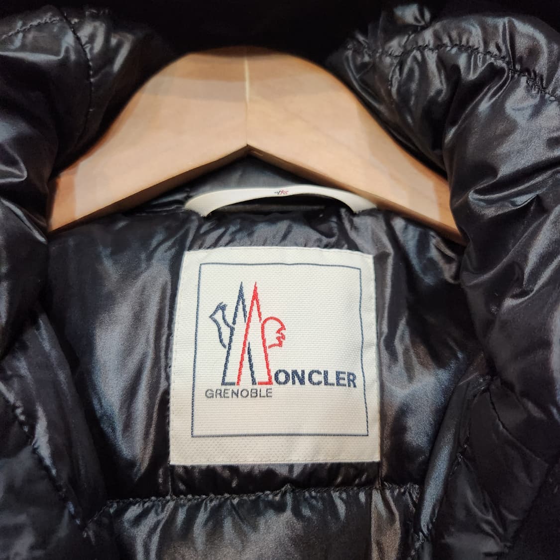 백화점판)몽클레어 구스다운 벨티드 후드 패딩 M 상품이미지3