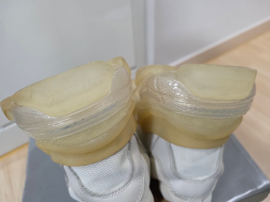 발렌시아가 트리플S 클리어솔 43 풀박스 상품이미지8