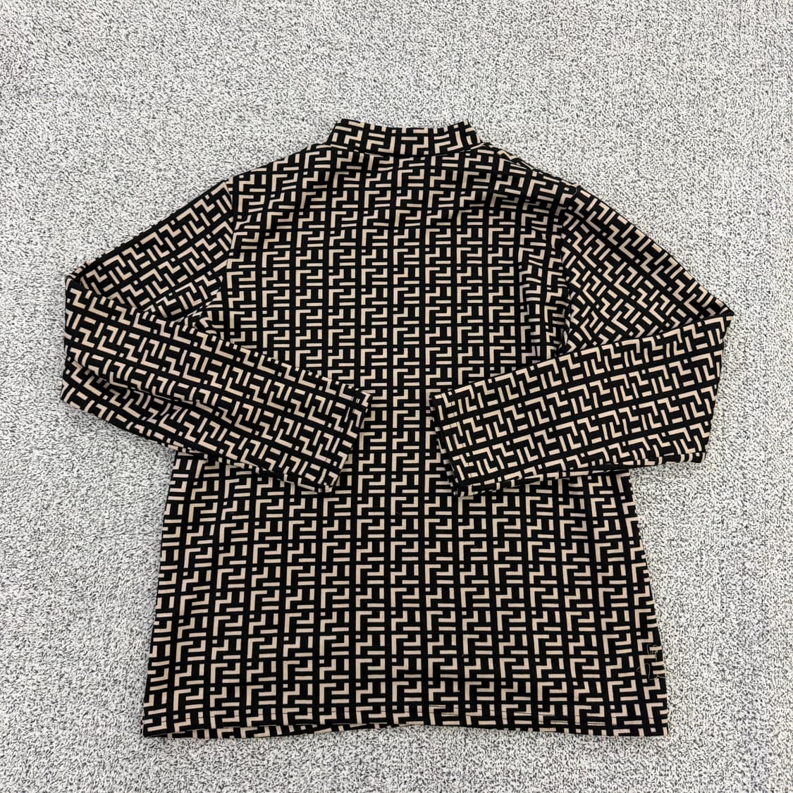 90정도 빈티지패턴 여성 긴팔티 0127H1 상품이미지2