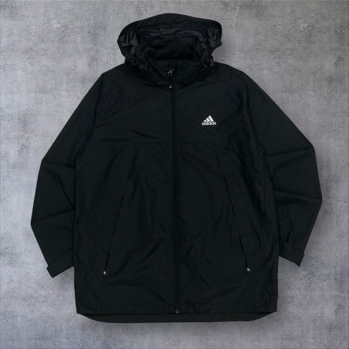 아디다스 블랙 컬러 스몰 로고 미니멀 바람막이 상품이미지1