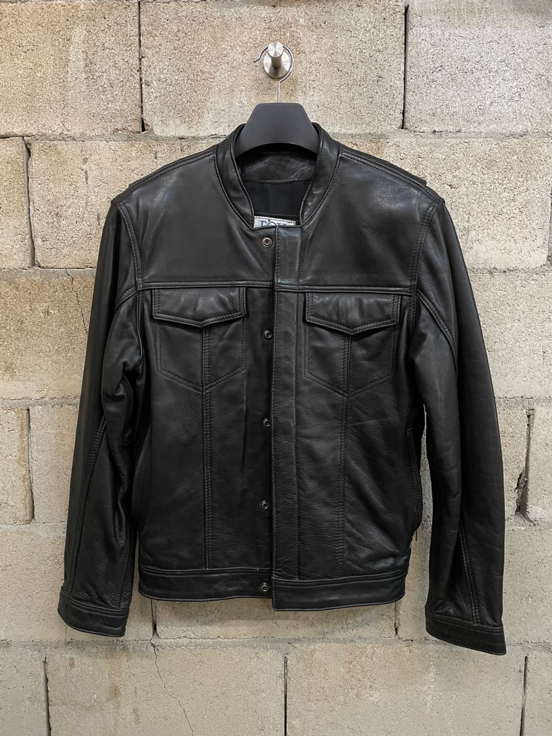 폭스 크릭 논 카라 가죽 자켓 상품이미지1