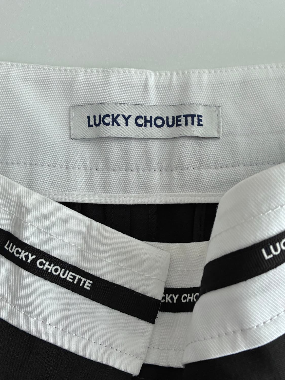 36) 럭키슈에뜨 23fw 슬랙스 블랙 상품이미지5