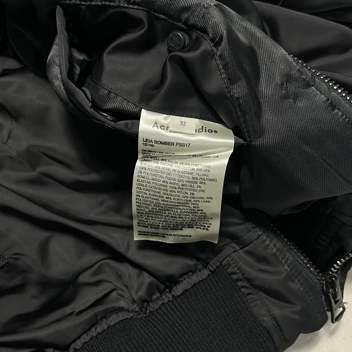 32 아크네 스튜디오 블랙 나일론 봄버 자켓 상품이미지5