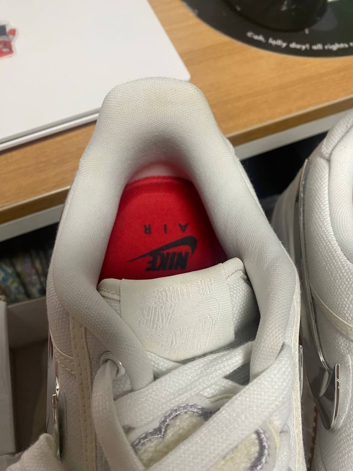 나이키 트래비스 스캇 에어포스1 로우 화이트 상품이미지3