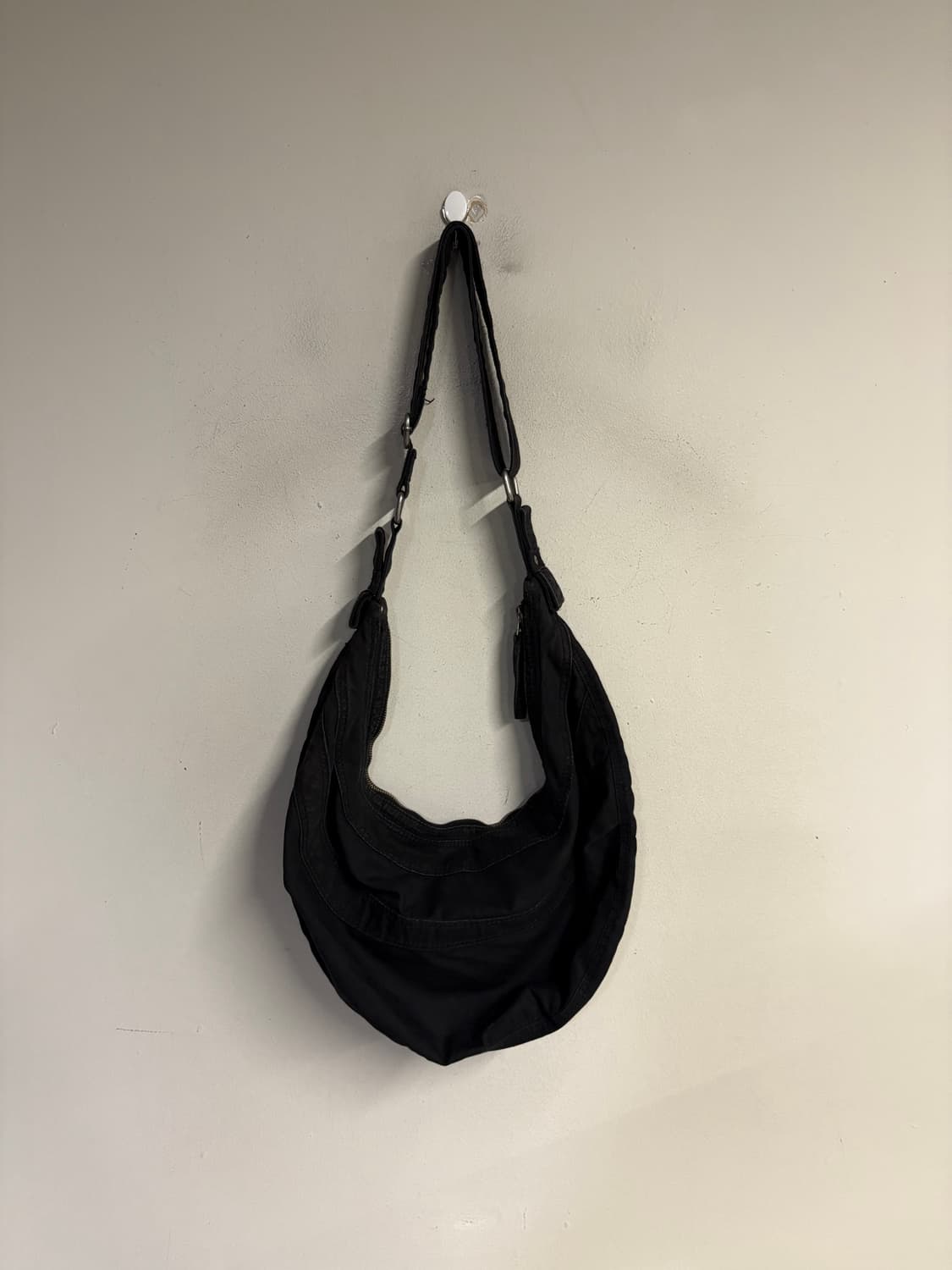 DIESEL archive shoulder bag black  상품이미지4