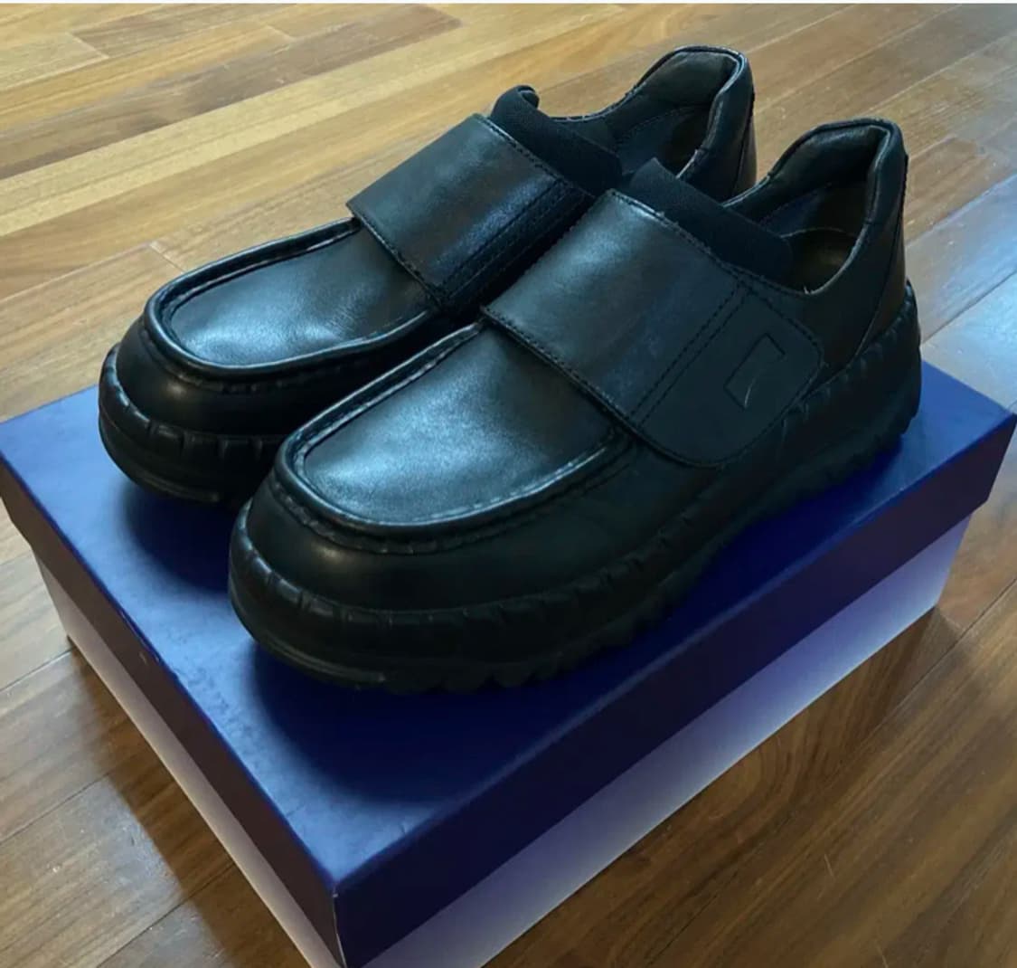 키코X캠퍼 청키로퍼 43사이즈 구해봅니다 상품이미지1