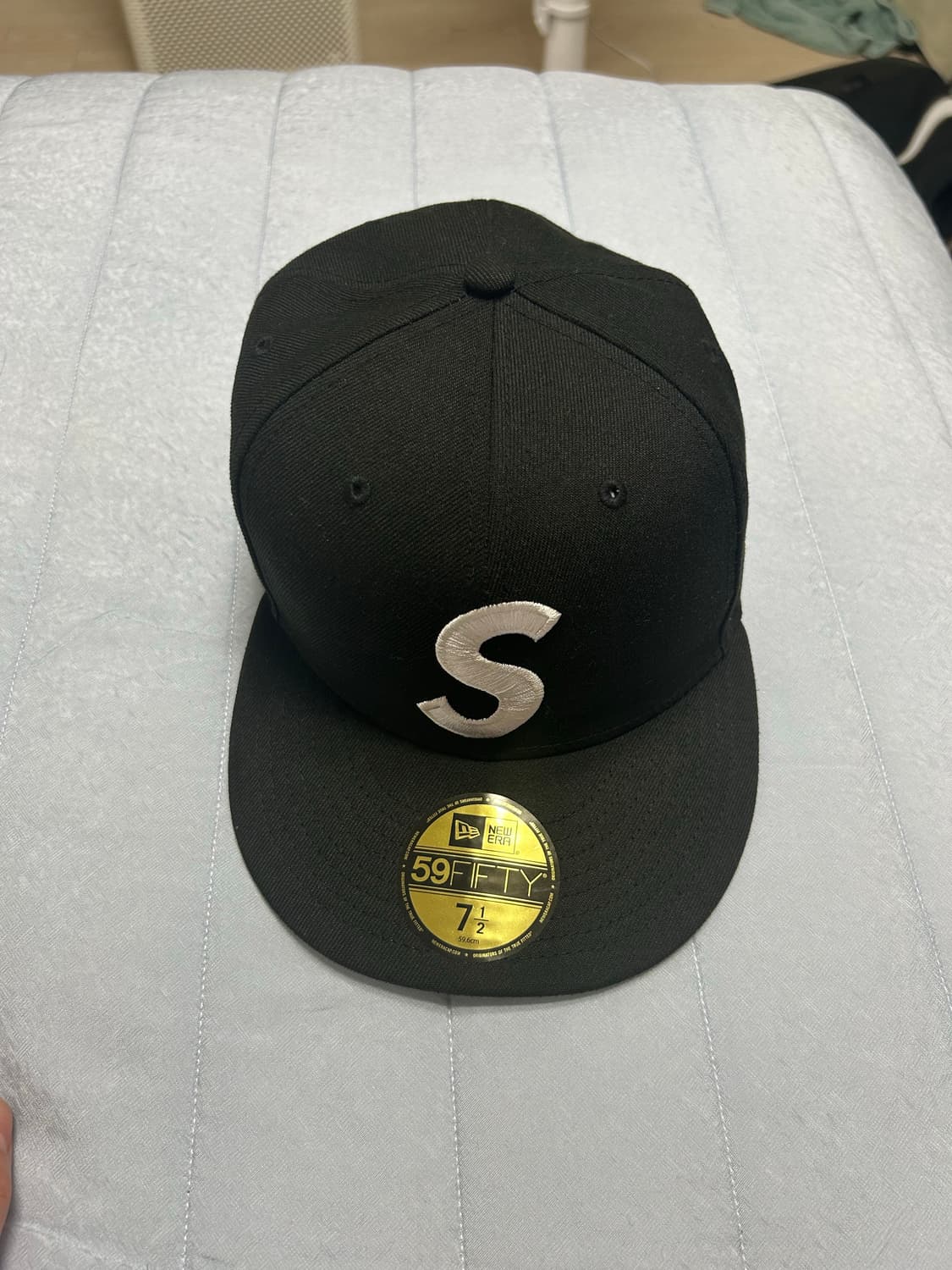 슈프림x뉴에라 캡 상품이미지1