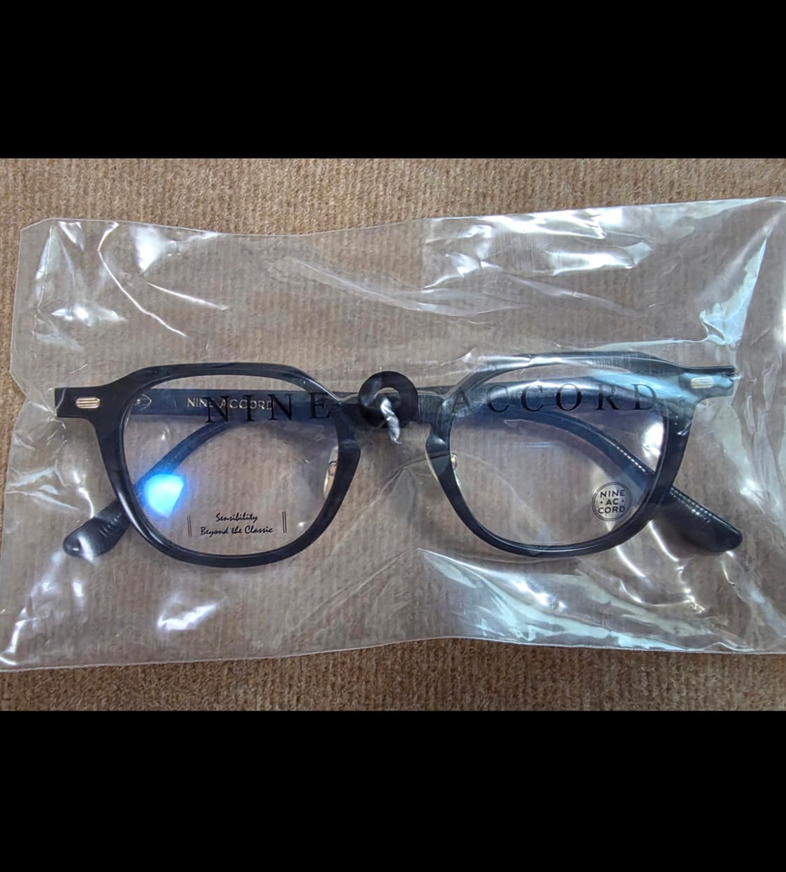 (풀박스 새상품) 나인어코드 혼엘리사 블랙 뿔테안경 상품이미지2