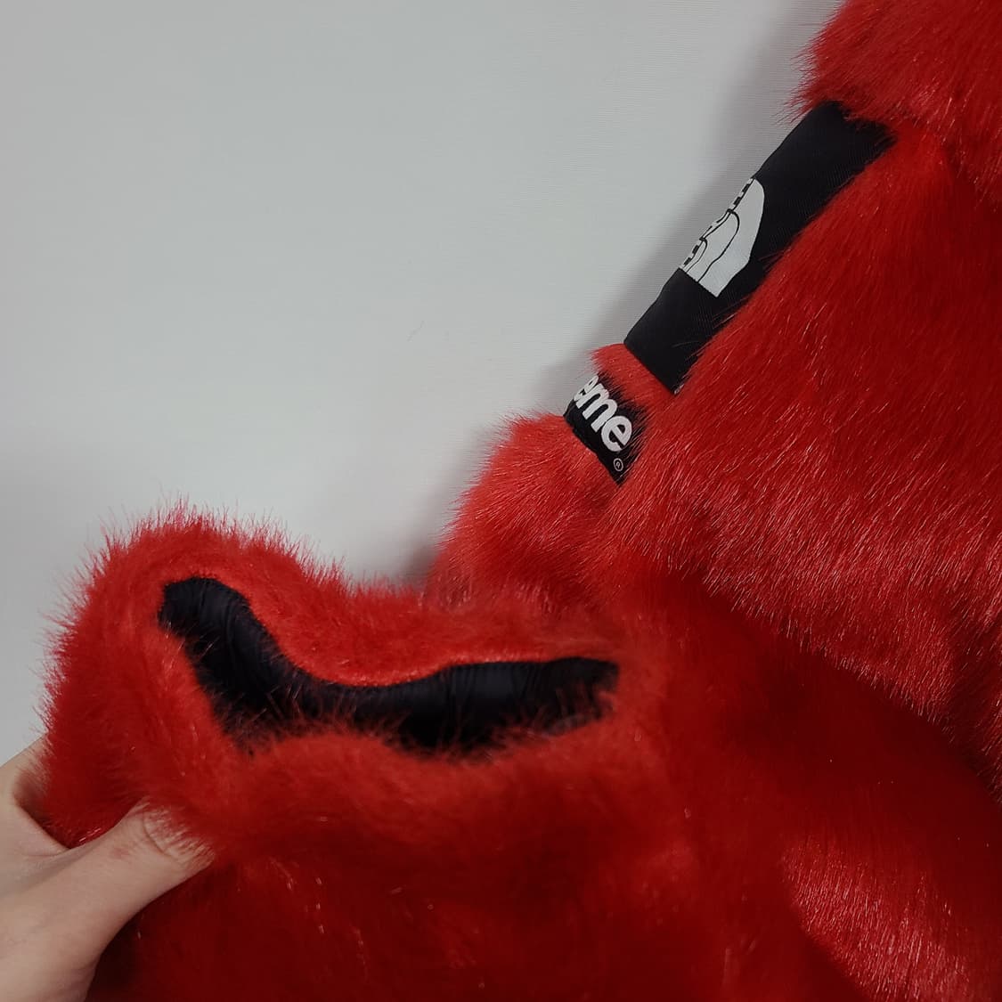 슈프림 x 노스페이스 남성 포우 퍼 눕시 자켓 레드 L 상품이미지3