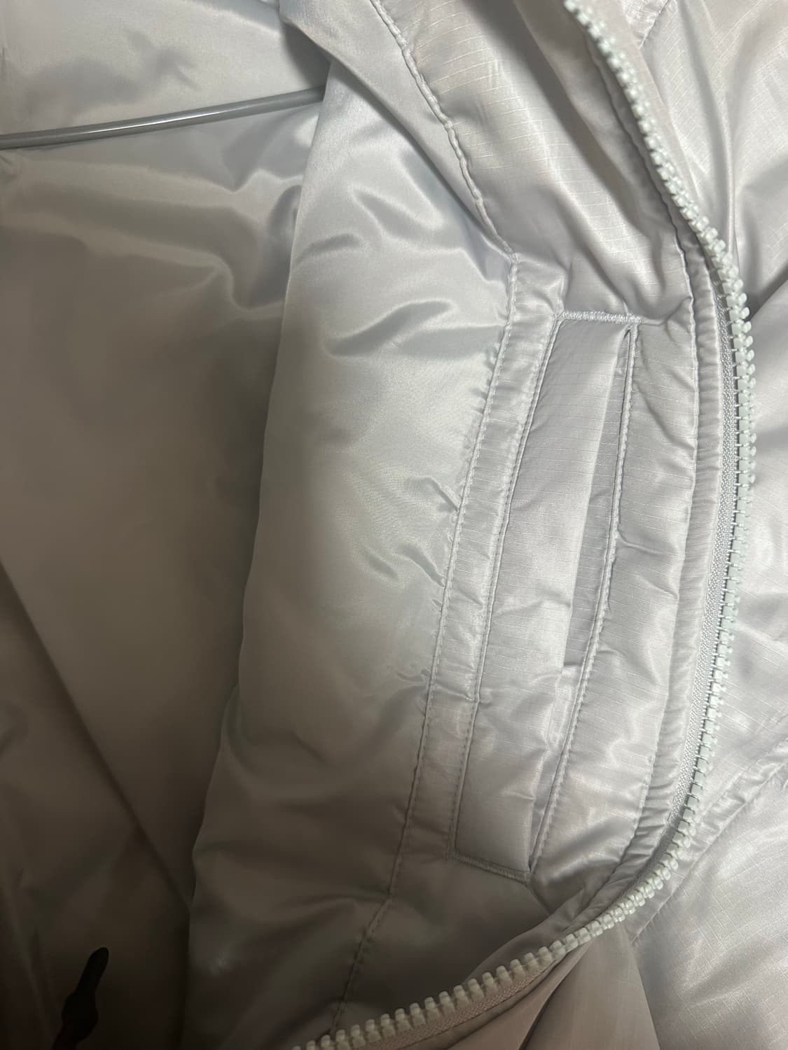 어반디타입 패딩 연그레이 라지 상품이미지3