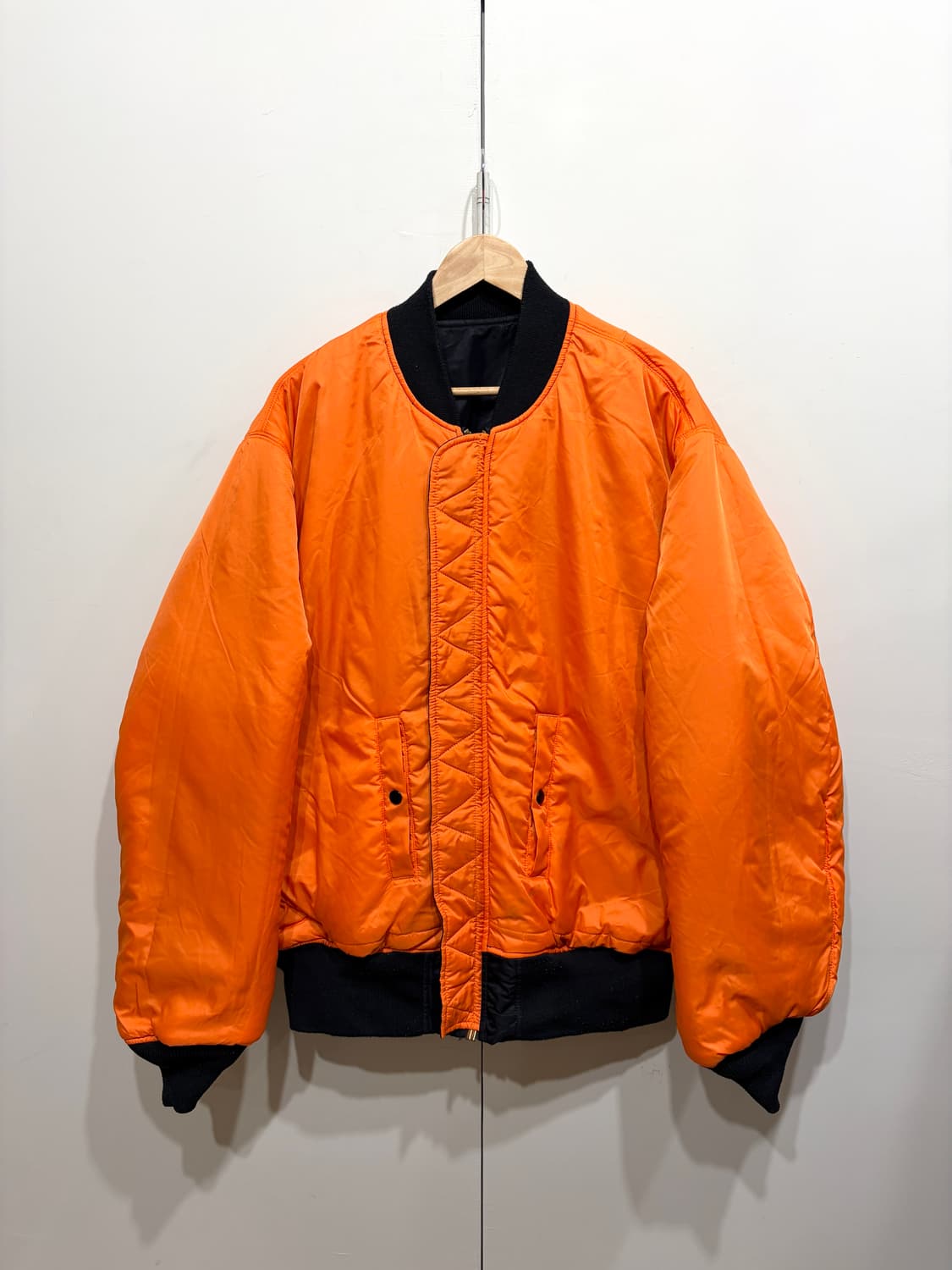 알파 인더스트리 MA-1 플라이트 자켓 상품이미지4