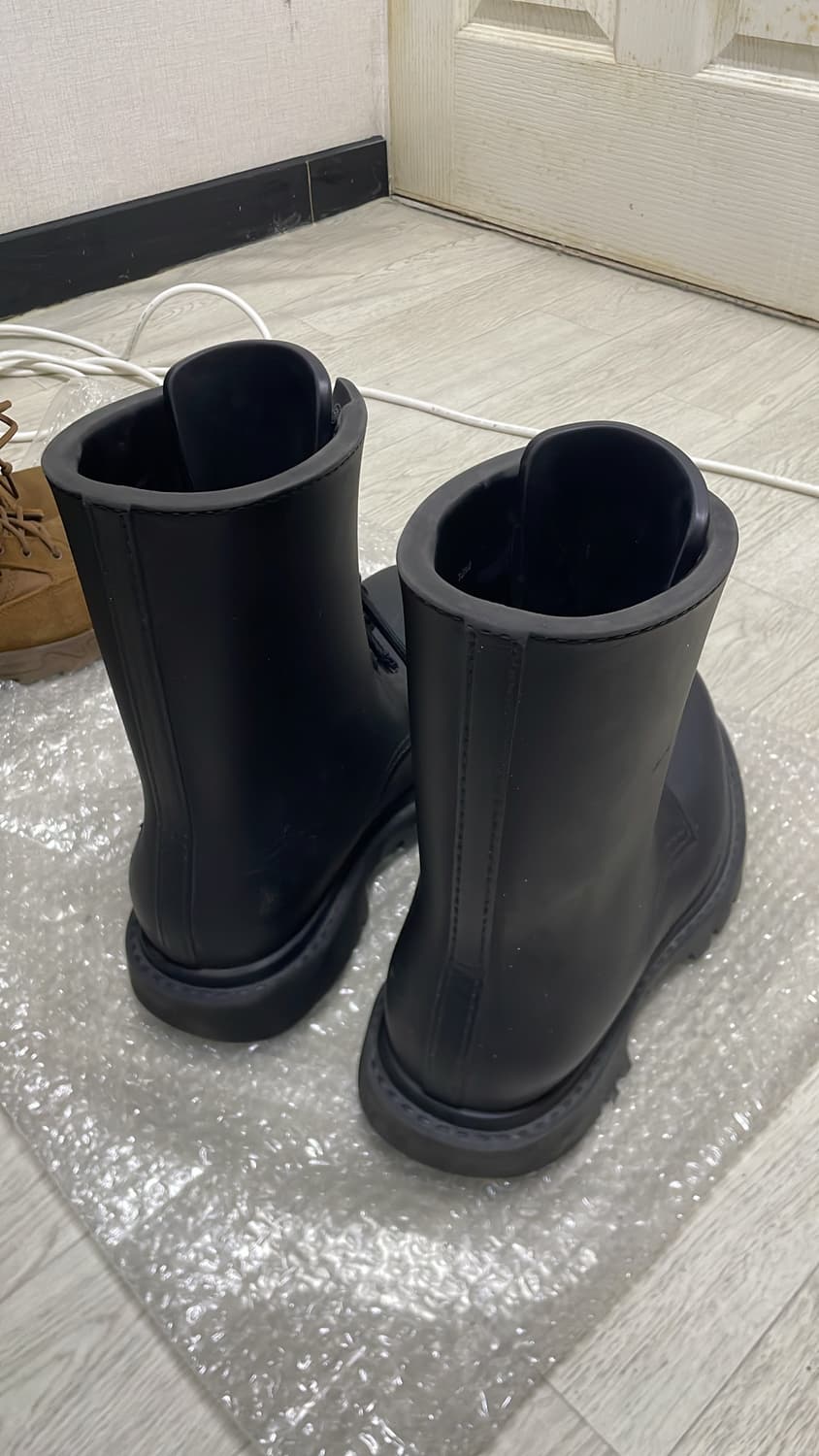 발렌시아가 스테로이드 부츠 42size 상품이미지2