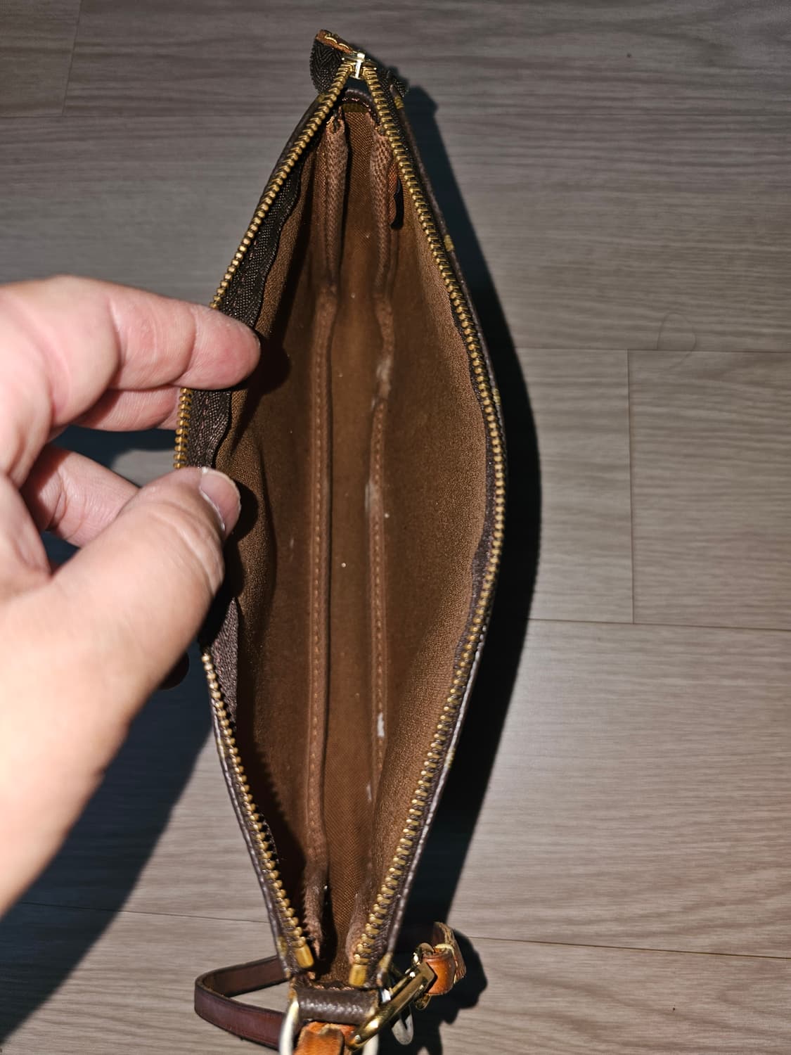 루이비통 모노그램 포쉐트 악세수아 파우치 상품이미지6