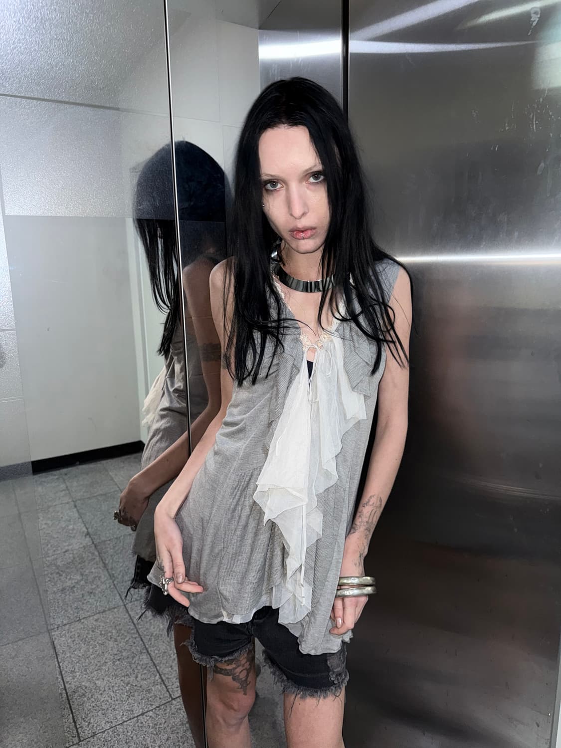 lace trim ruffle long vest 상품이미지2