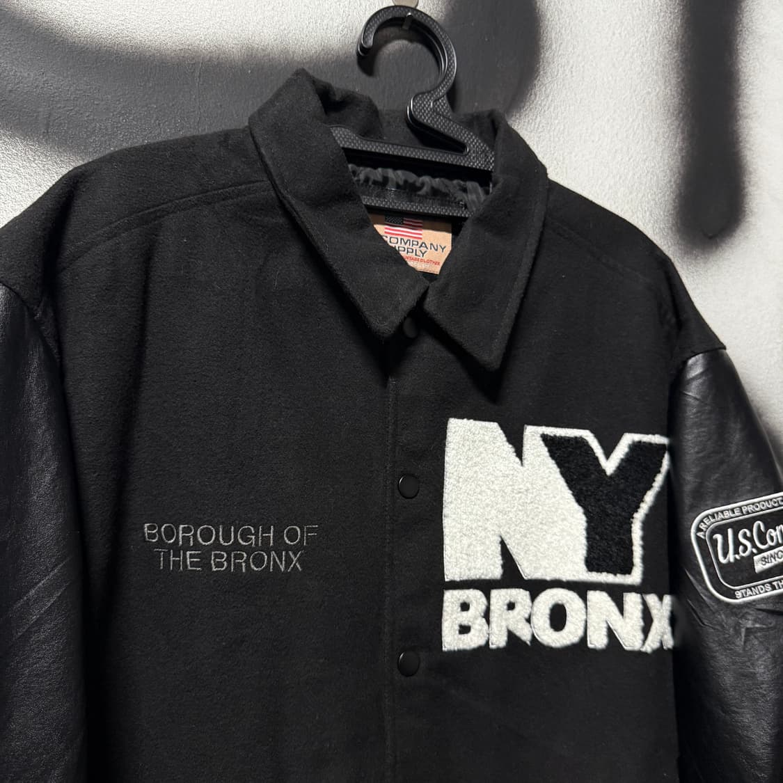 US Company 멀티 패치 디테일 울 혼방 레더암 바시티 자켓 상품이미지3