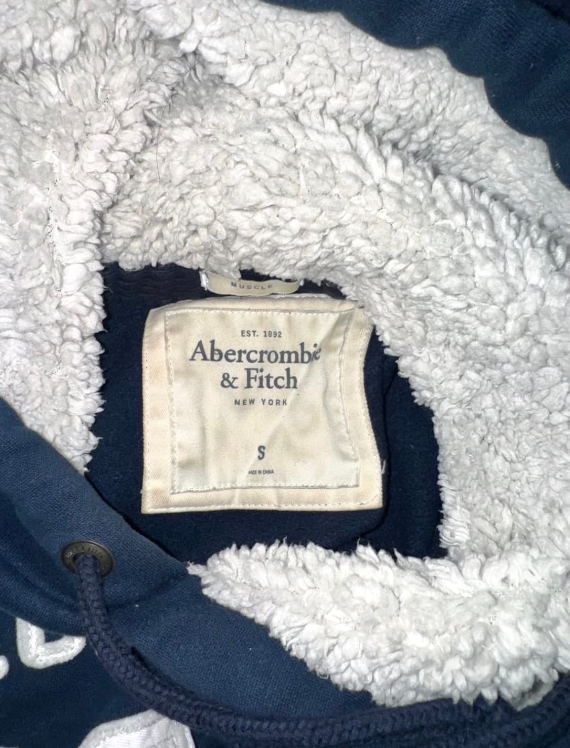 아베크롬비 양털 네이비 원형 로고 후드티 후드집업 상품이미지2