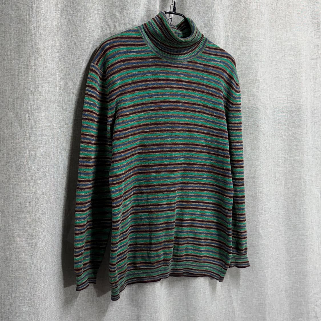 ​[L] 미쏘니 스포츠 하이넥 목폴라 긴팔 니트 상품이미지2