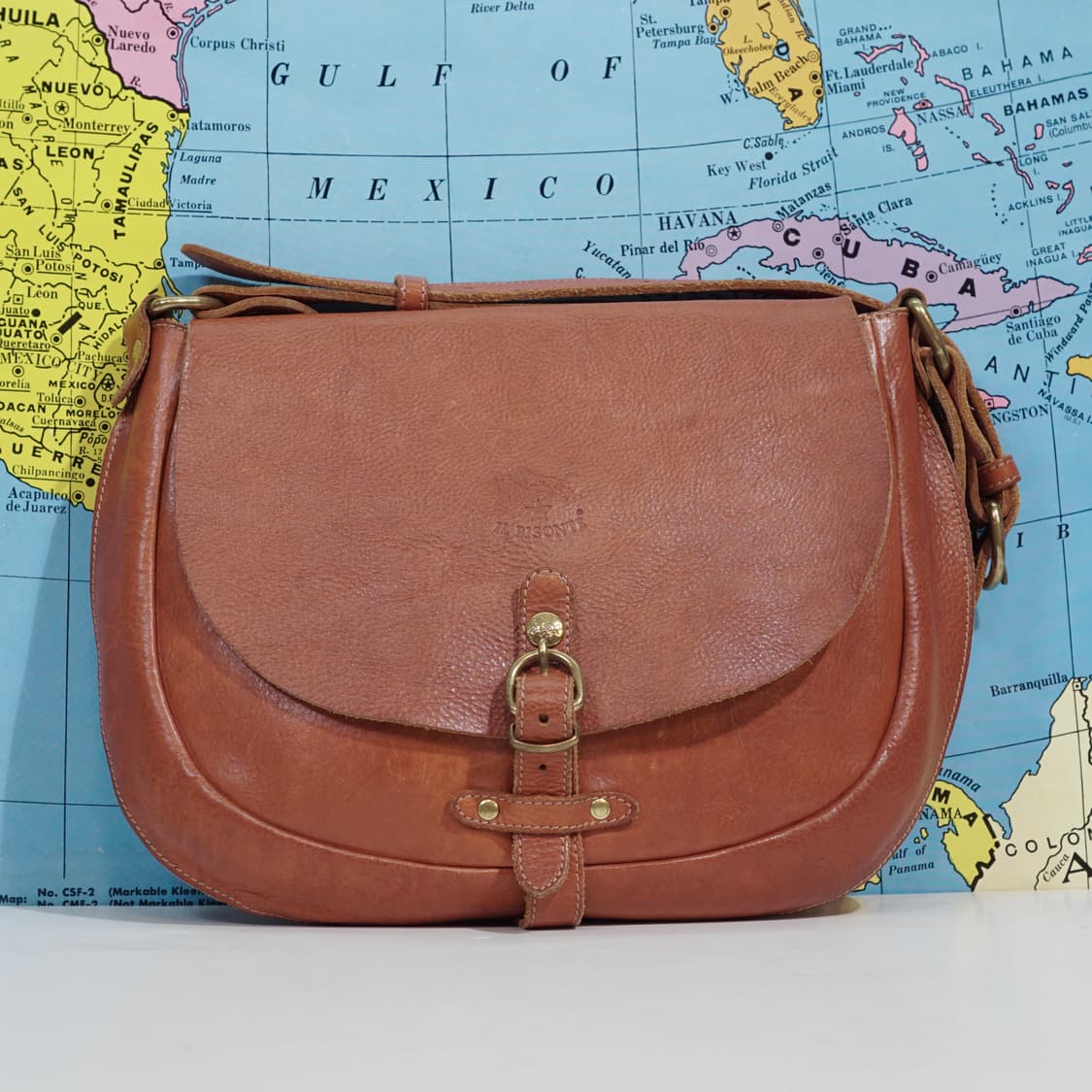 일비종떼 이태리 레더 버클 백 상품이미지3