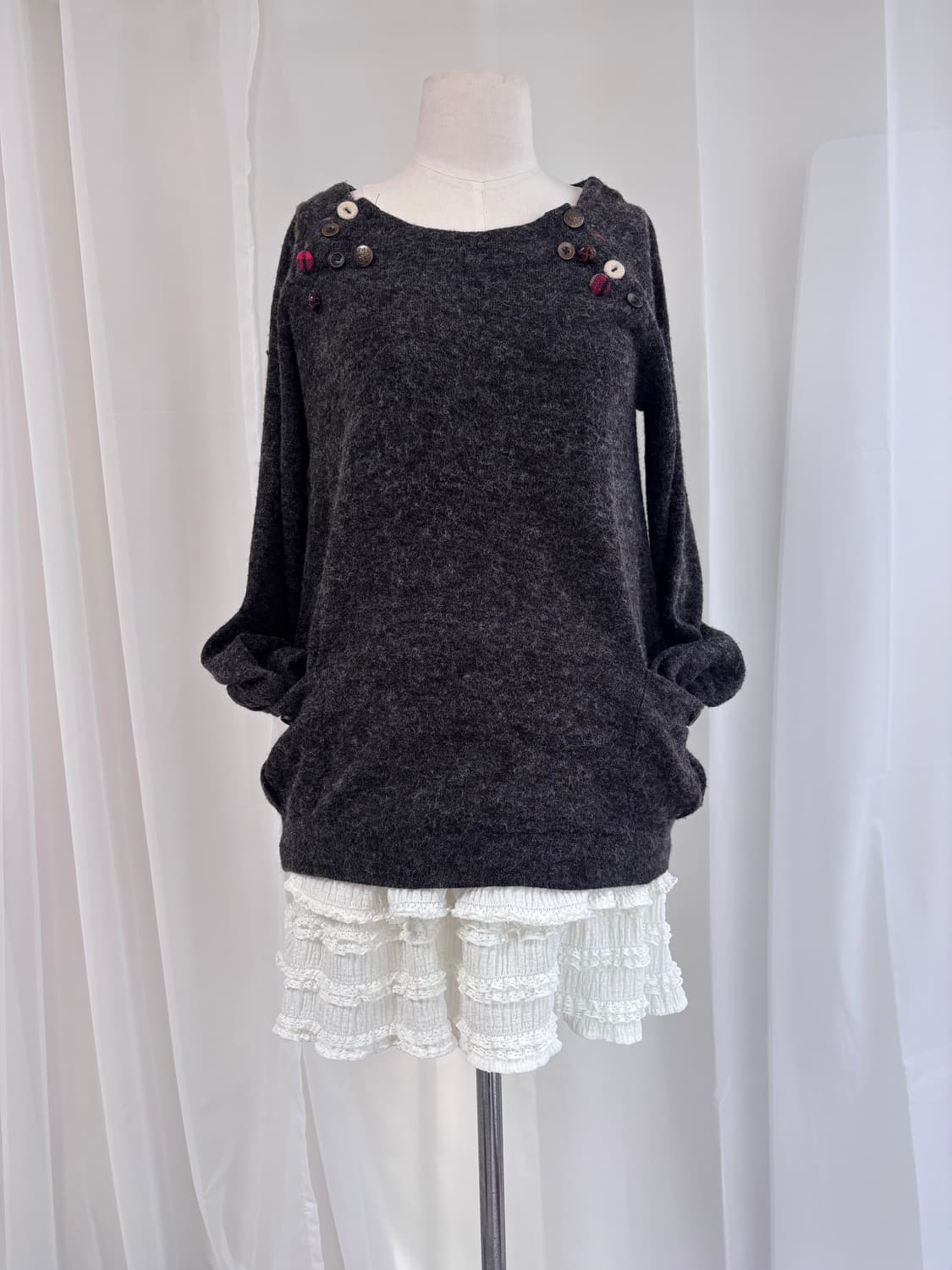 와글 버튼 트임 보카시 풀오버 상품이미지6