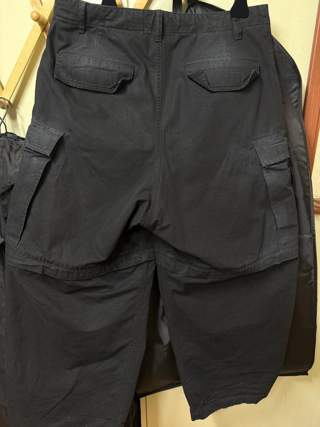 [XXS] 발렌시아가 라지 카고 팬츠 블랙 상품이미지4