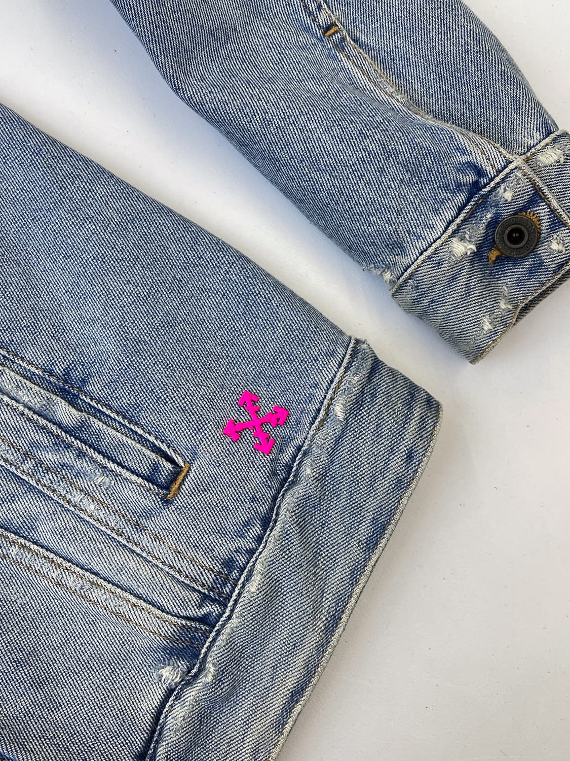 오프화이트 19a/w 11주년 데님 자켓 상품이미지4