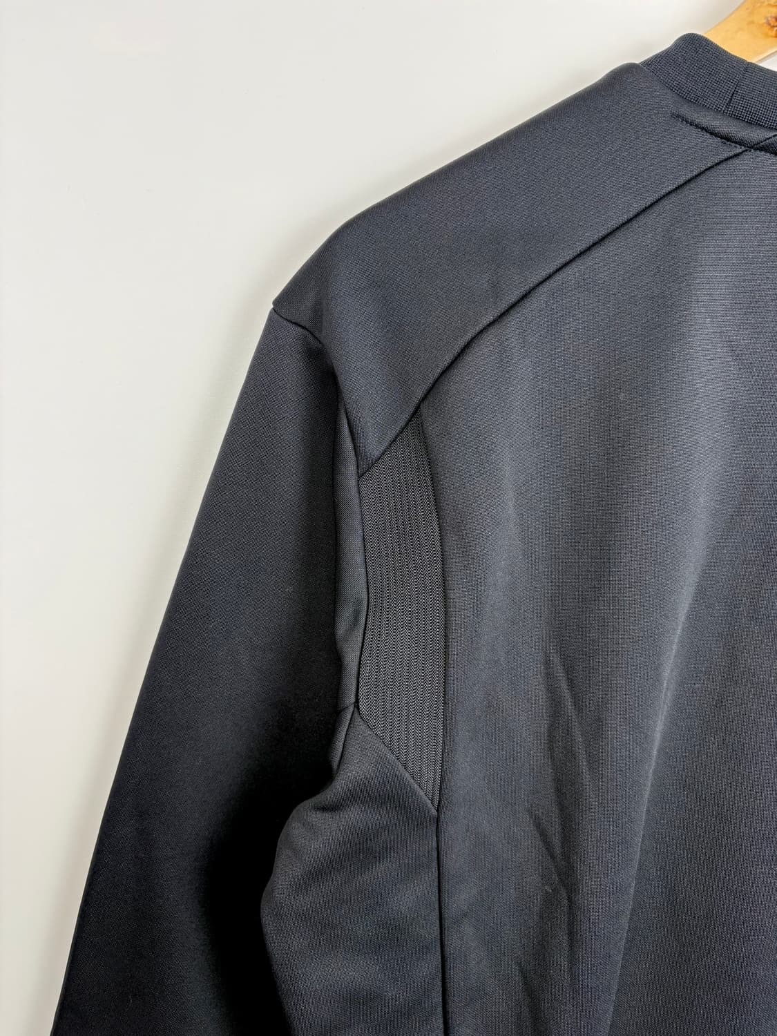 장 미쉘 바스키아 골프 티셔츠 (기모) 상품이미지6