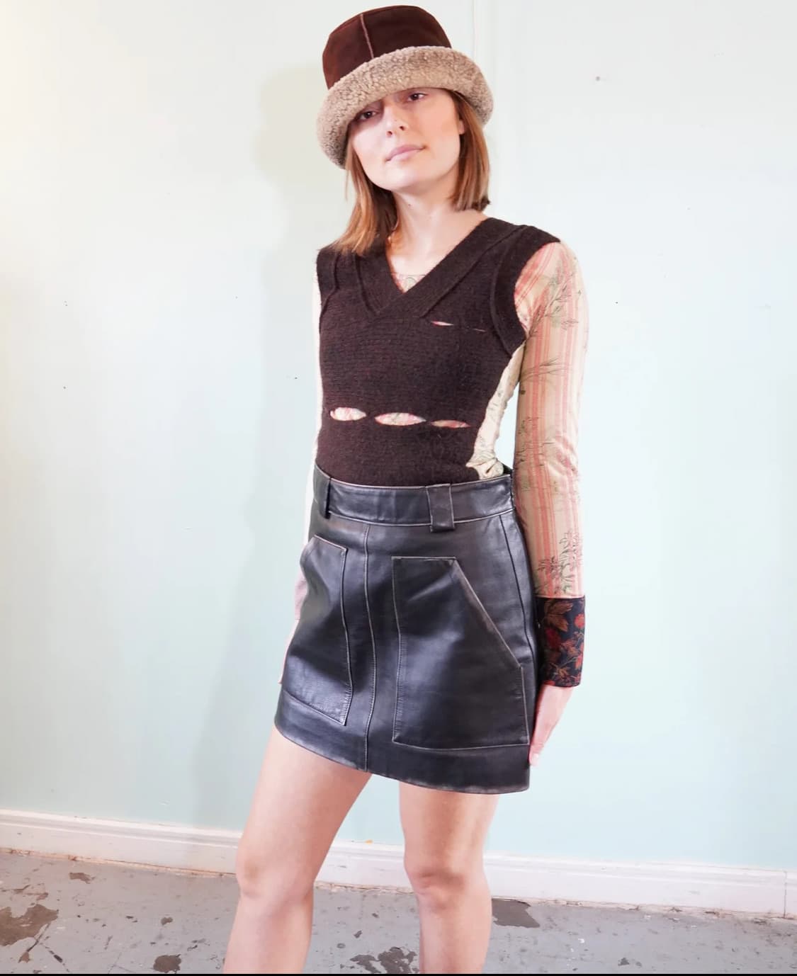 PRADA 프라다 미니 스커트(레더-칼프스킨)40 사이즈-해외발송 상품이미지1