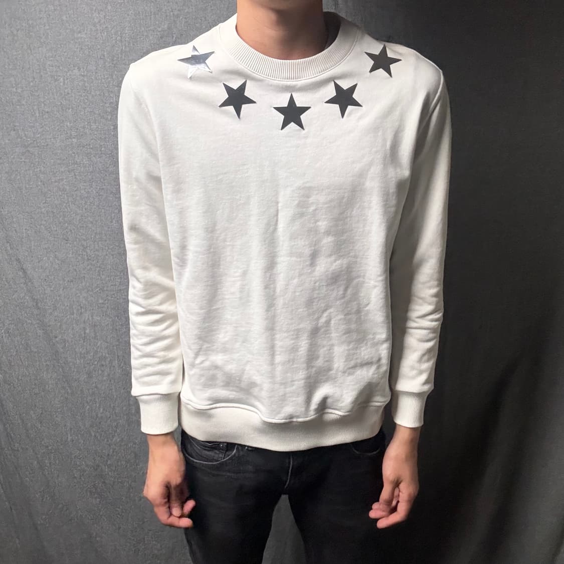 Givenchy 지방시 스타 패치 맨투맨 상품이미지1