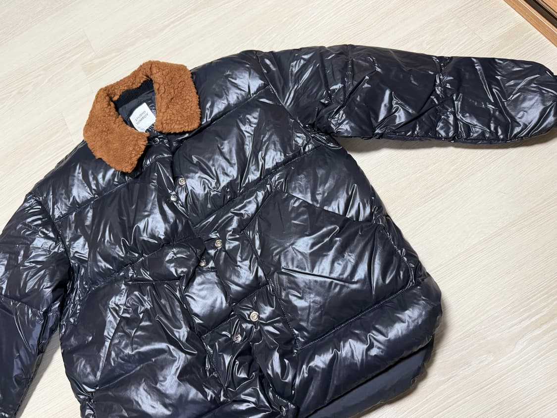 스튜디오 톰보이 블랙 카라 패딩 점퍼 상품이미지3