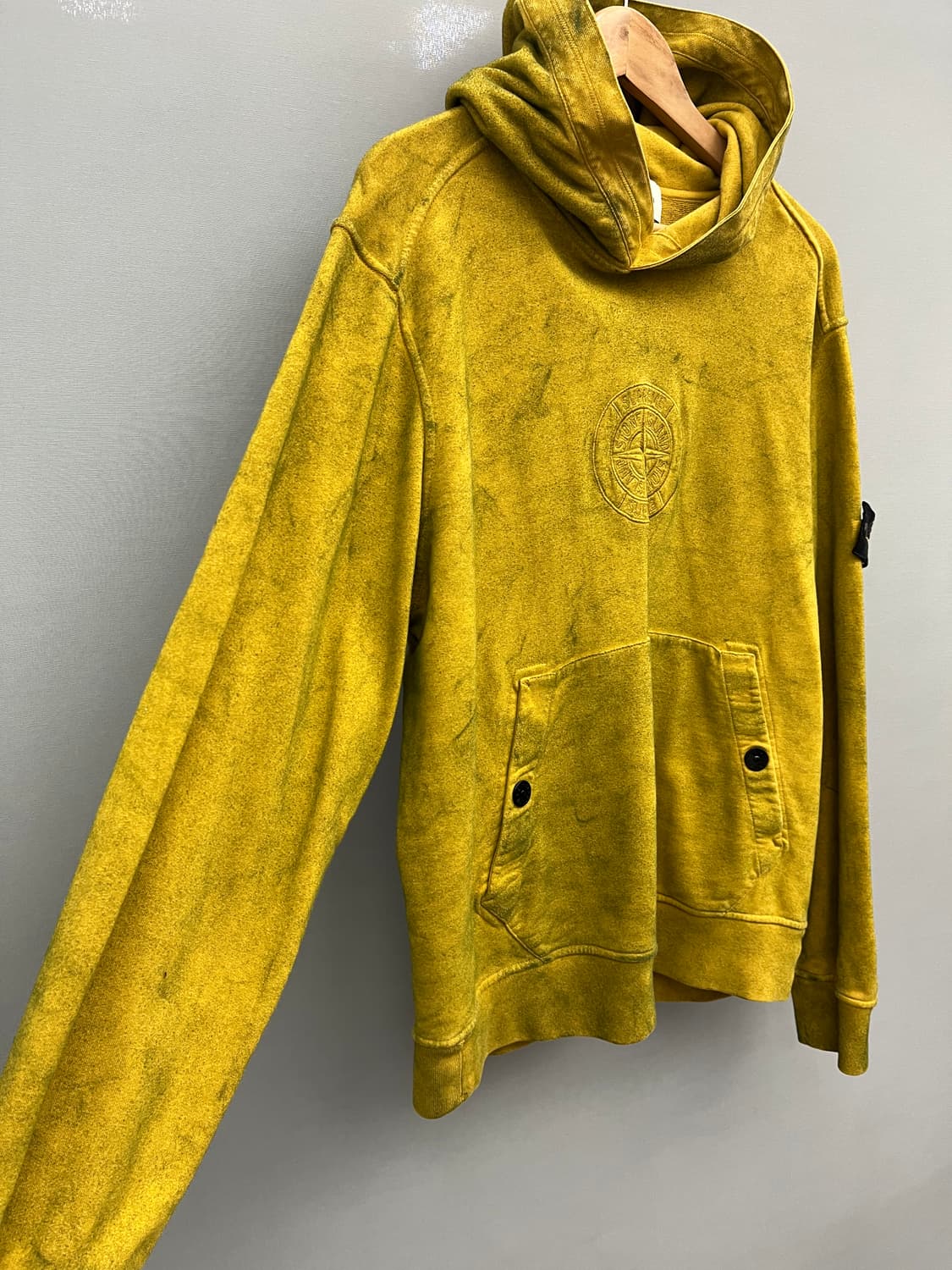 슈프림x스톤아일랜드 콜라보 후드 머스타드 상품이미지2